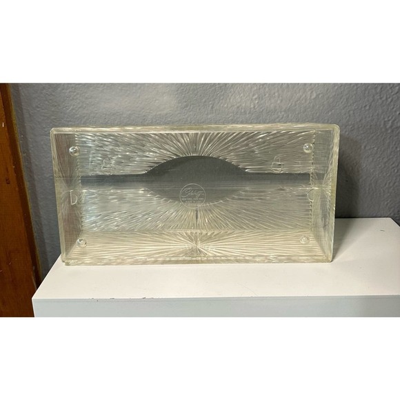 VINTAGE Celebrity lucite tissue holder - Picture 1 of 10